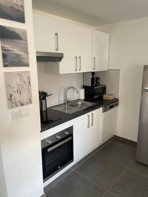 Proche Mer Et Centre Appart 2 Pieces Wifi&Clim Sainte-Maxime Exterior photo